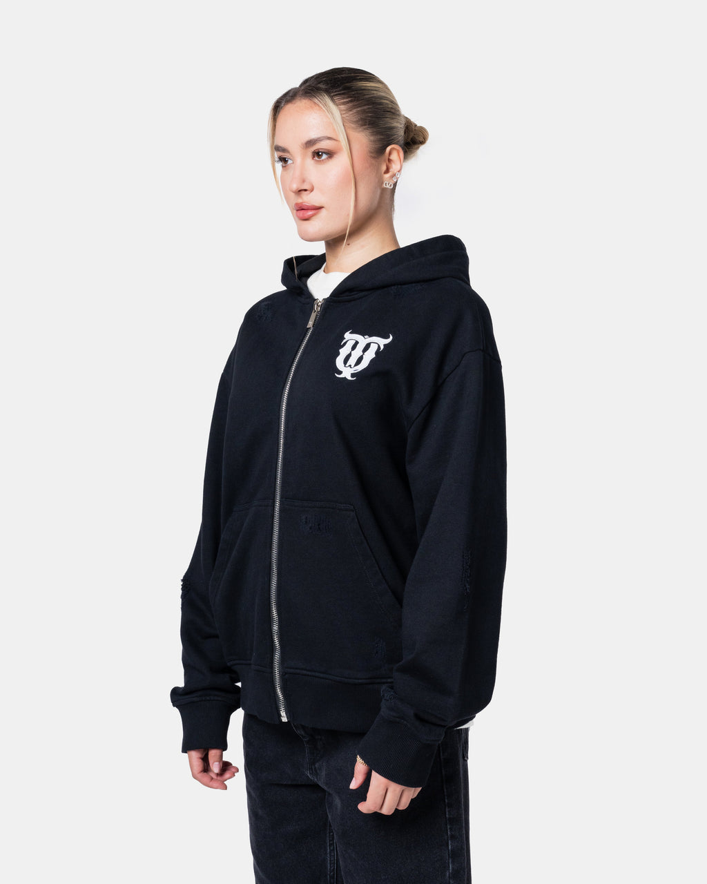 QT PEARL ZIPPER HOODIE BLACK
