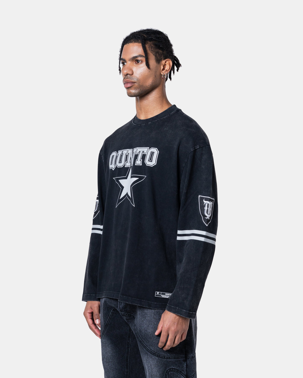 STAR LONGSLEEVE BLACK