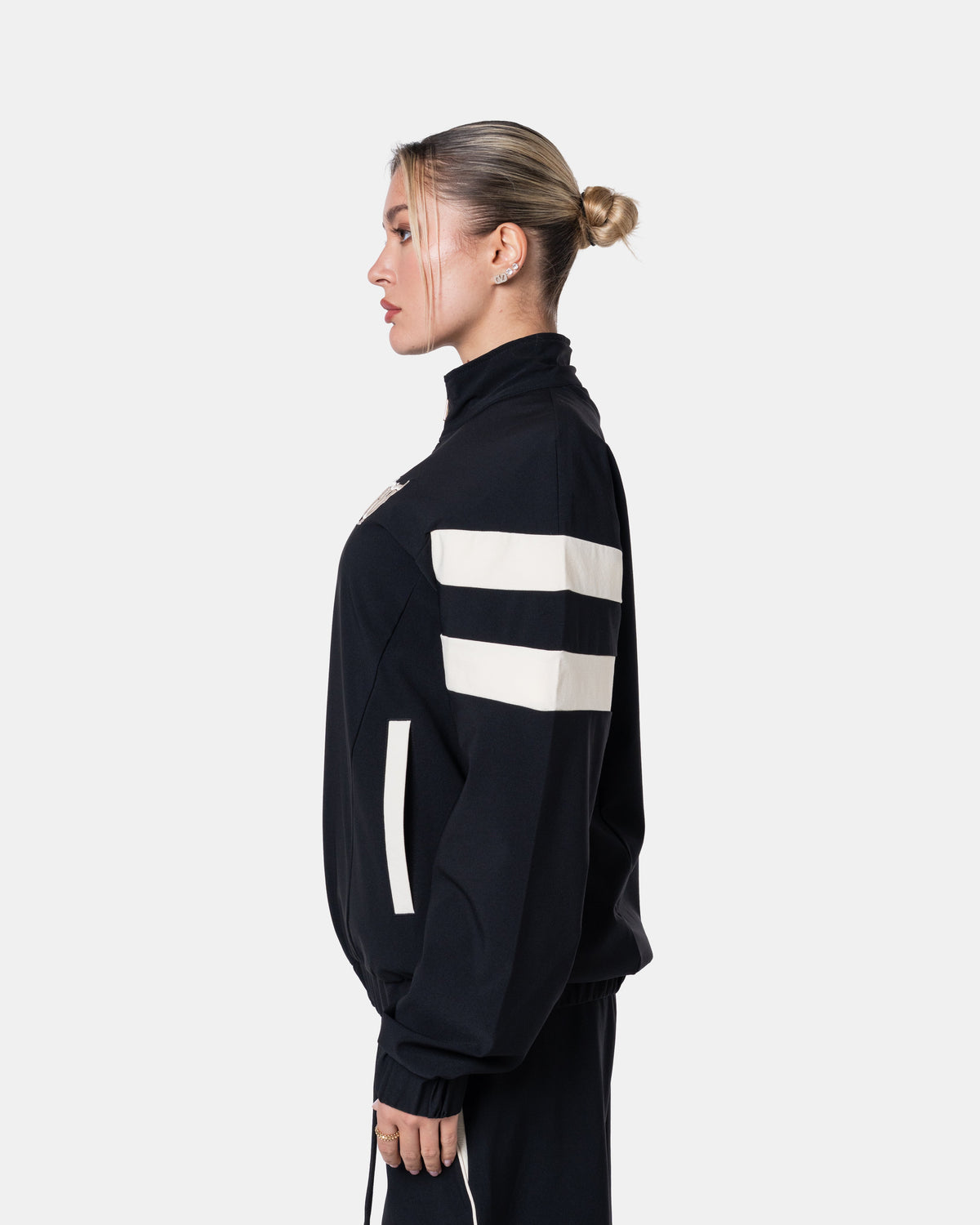 VINTAGE WINDBREAKER BLACK